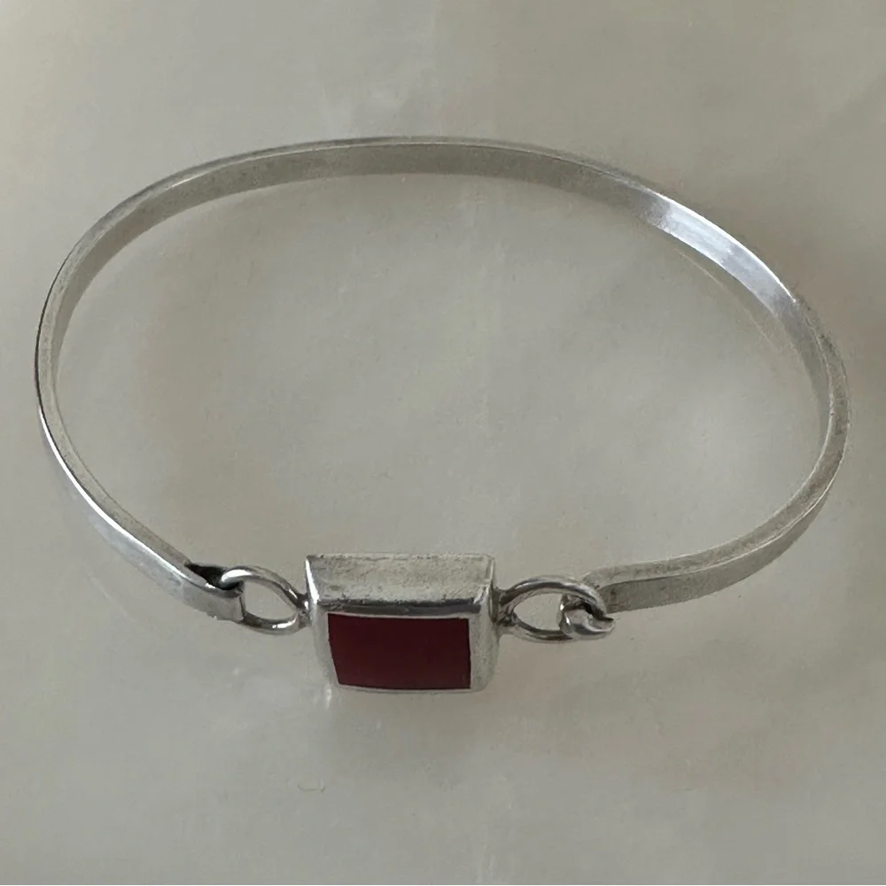 Red Jasper Sterling Silver Bangle Bracelet - Picture 7 of 8